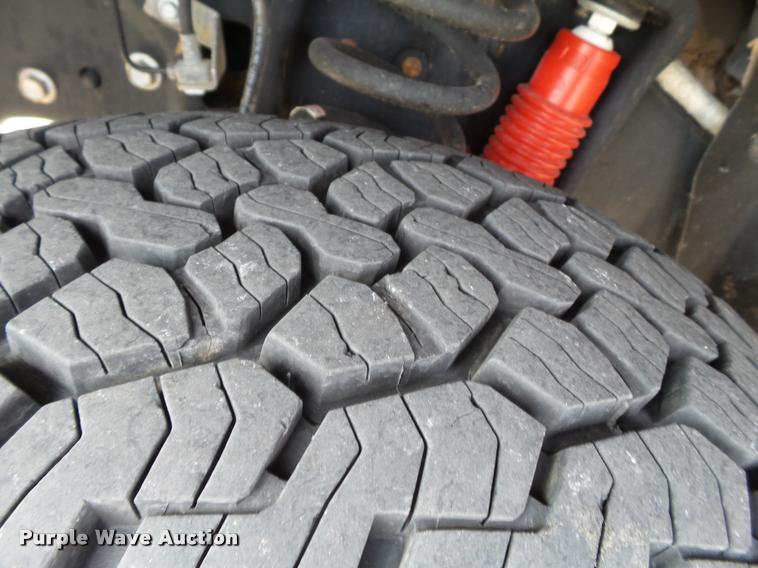 image for item DL9032 2014 Ford F250 Super Duty SuperCab flatbed pickup truck