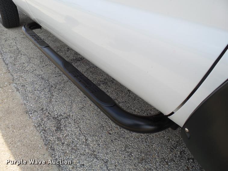 image for item DL9032 2014 Ford F250 Super Duty SuperCab flatbed pickup truck