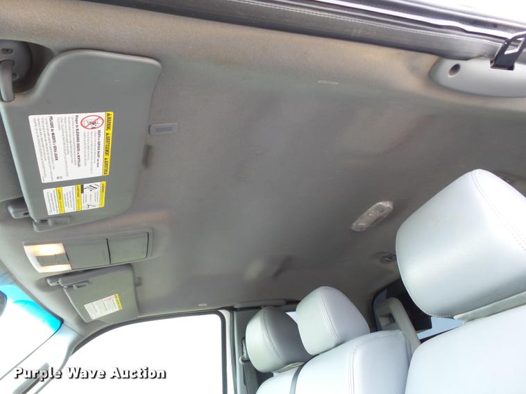 image for item DL9032 2014 Ford F250 Super Duty SuperCab flatbed pickup truck