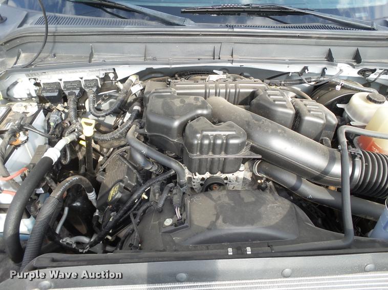 image for item DL9032 2014 Ford F250 Super Duty SuperCab flatbed pickup truck