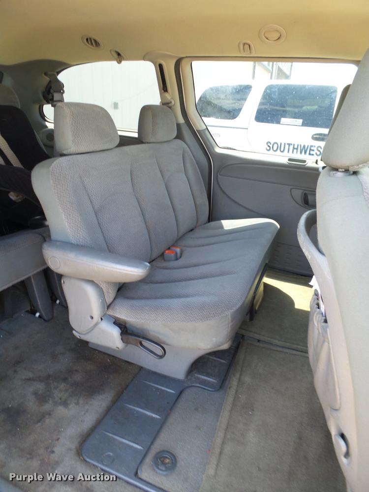 image for item DL9033 2007 Dodge Grand Caravan van