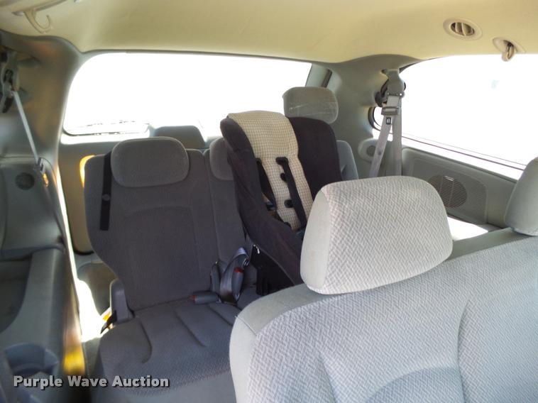 image for item DL9033 2007 Dodge Grand Caravan van