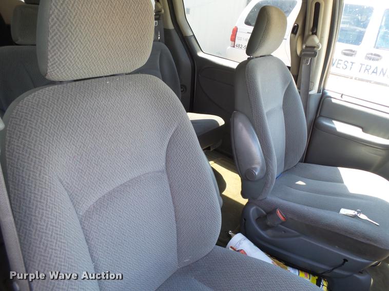 image for item DL9033 2007 Dodge Grand Caravan van