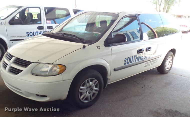 image for item DL9035 2007 Dodge Grand Caravan van