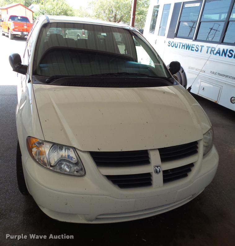 image for item DL9035 2007 Dodge Grand Caravan van