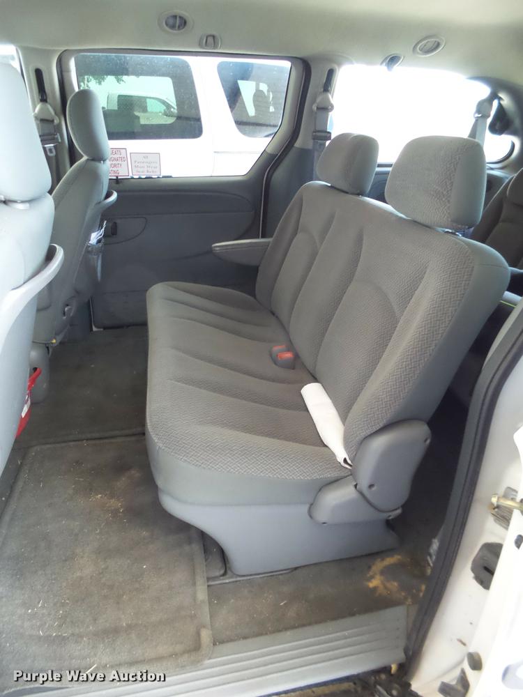 image for item DL9035 2007 Dodge Grand Caravan van