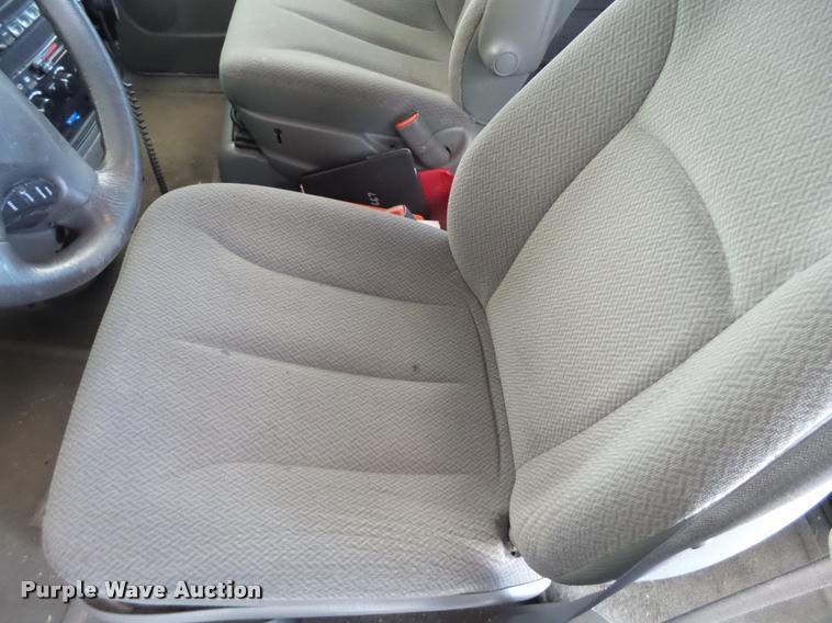 image for item DL9035 2007 Dodge Grand Caravan van