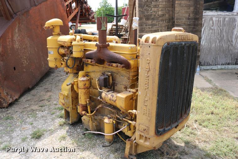 image for item DM9295 Caterpillar D315 four cylinder diesel engine