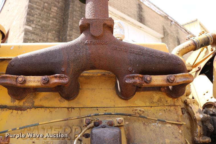 image for item DM9295 Caterpillar D315 four cylinder diesel engine
