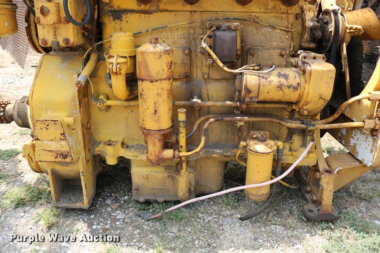 image for item DM9295 Caterpillar D315 four cylinder diesel engine