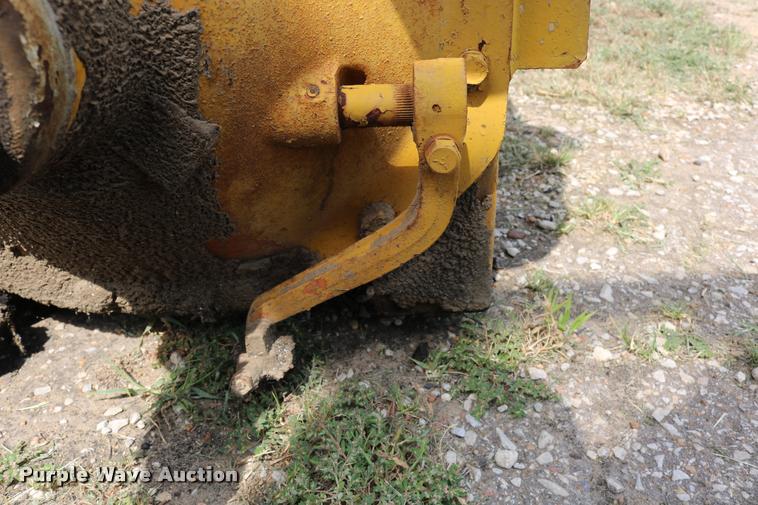 image for item DM9295 Caterpillar D315 four cylinder diesel engine