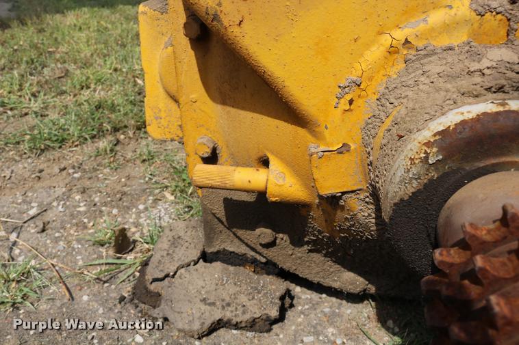 image for item DM9295 Caterpillar D315 four cylinder diesel engine