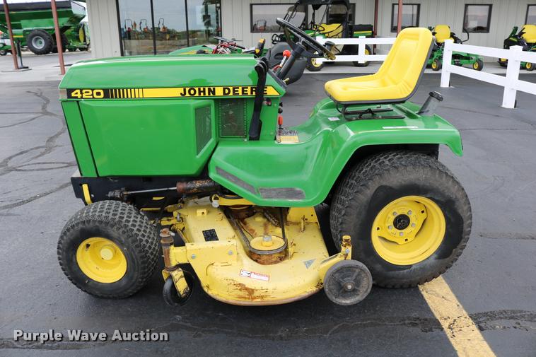 image for item DM9301 1986 John Deere 420 lawn mower