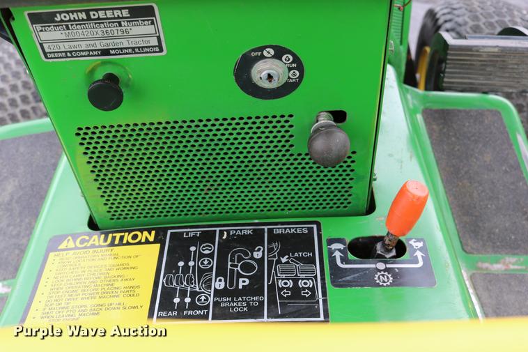 image for item DM9301 1986 John Deere 420 lawn mower