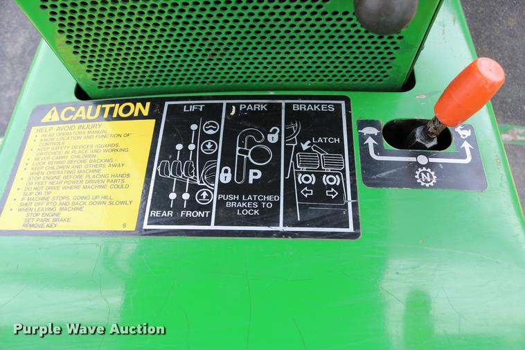 image for item DM9301 1986 John Deere 420 lawn mower