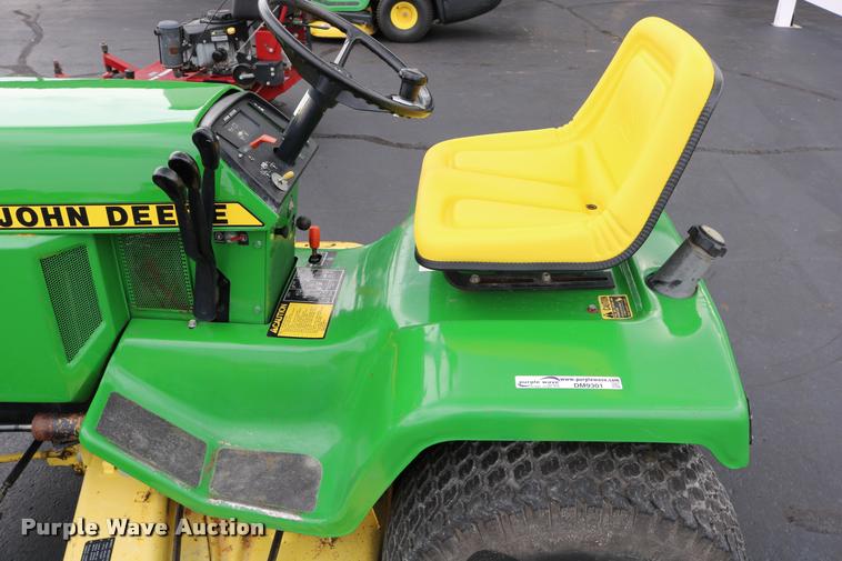 image for item DM9301 1986 John Deere 420 lawn mower