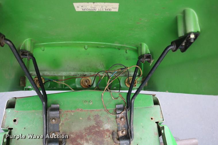 image for item DM9301 1986 John Deere 420 lawn mower