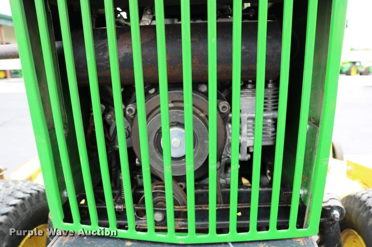 image for item DM9301 1986 John Deere 420 lawn mower