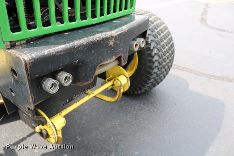 image for item DM9301 1986 John Deere 420 lawn mower