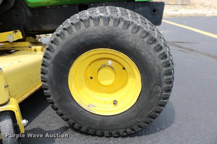 image for item DM9301 1986 John Deere 420 lawn mower