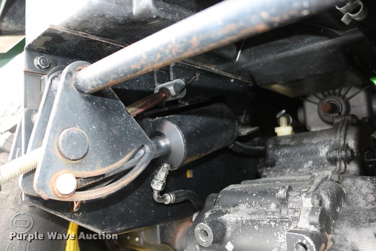 image for item DM9301 1986 John Deere 420 lawn mower