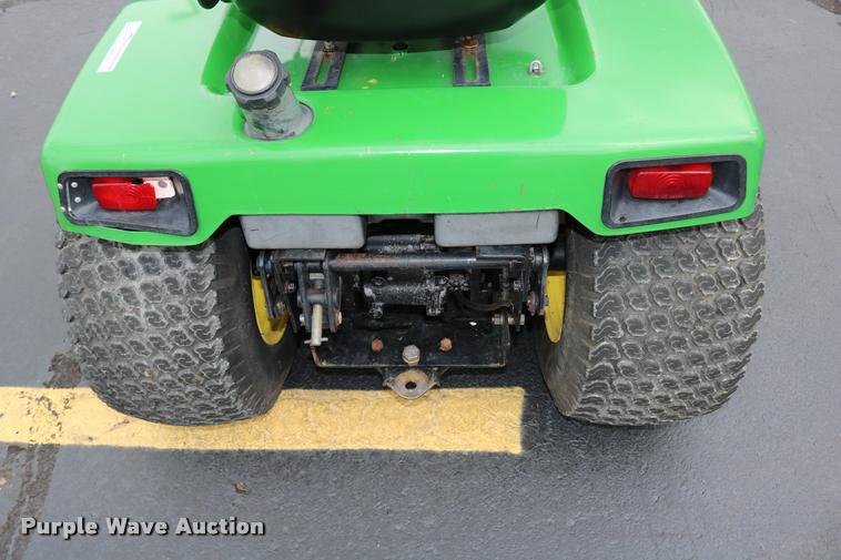 image for item DM9301 1986 John Deere 420 lawn mower