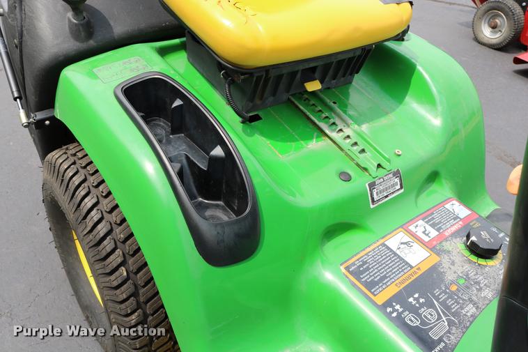 image for item DM9303 John Deere LTR180 lawn mower