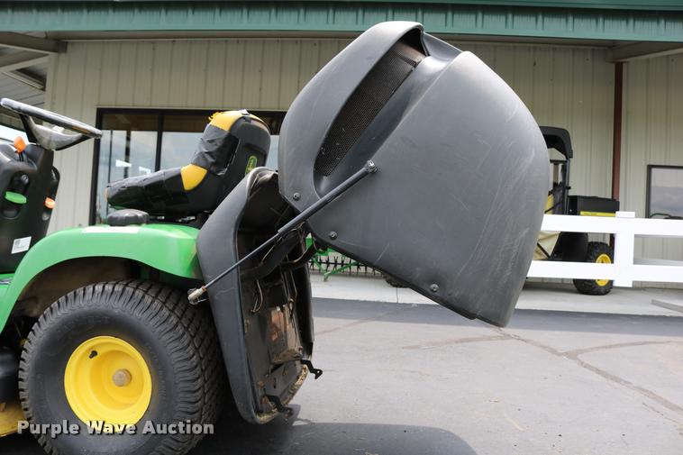 image for item DM9303 John Deere LTR180 lawn mower