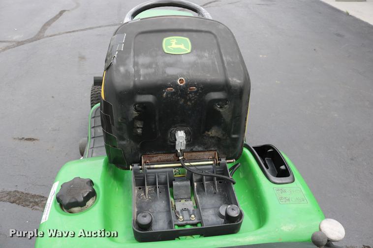 image for item DM9303 John Deere LTR180 lawn mower