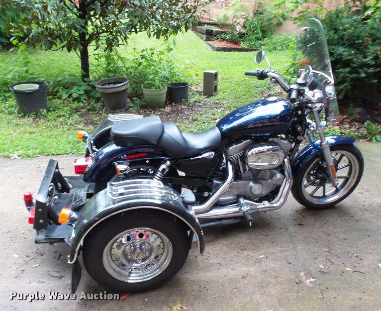 image for item DP9728 2013 Harley Davidson XL883L motorcycle with Voyager tricycle kit