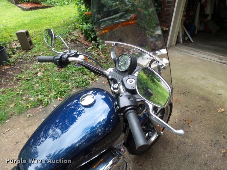 image for item DP9728 2013 Harley Davidson XL883L motorcycle with Voyager tricycle kit