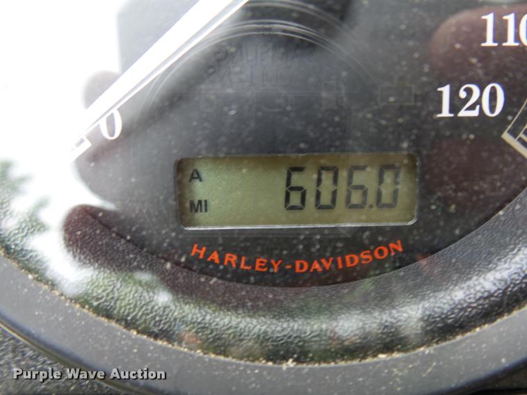 image for item DP9728 2013 Harley Davidson XL883L motorcycle with Voyager tricycle kit