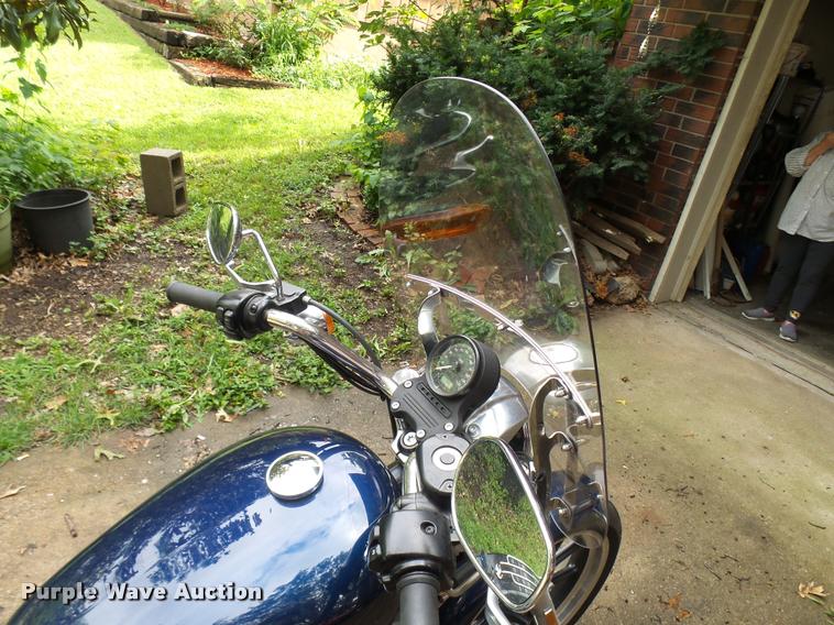 image for item DP9728 2013 Harley Davidson XL883L motorcycle with Voyager tricycle kit