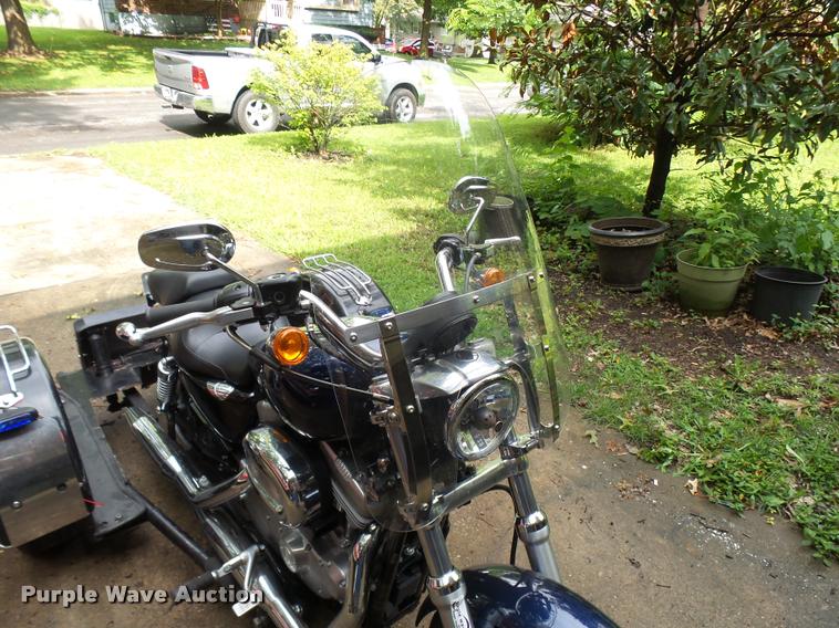 image for item DP9728 2013 Harley Davidson XL883L motorcycle with Voyager tricycle kit