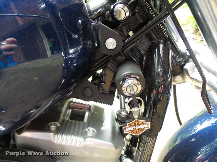 image for item DP9728 2013 Harley Davidson XL883L motorcycle with Voyager tricycle kit