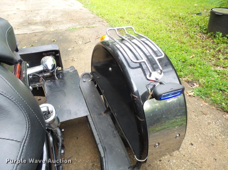 image for item DP9728 2013 Harley Davidson XL883L motorcycle with Voyager tricycle kit