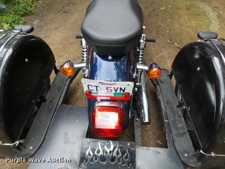 image for item DP9728 2013 Harley Davidson XL883L motorcycle with Voyager tricycle kit