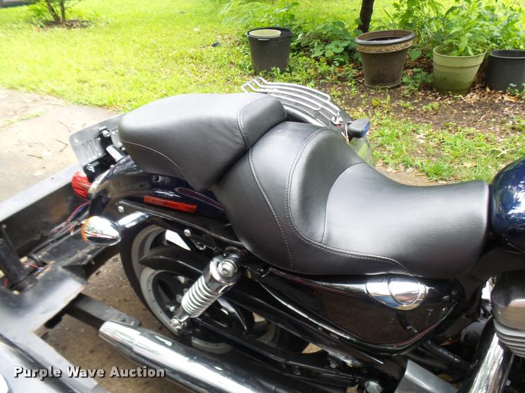 image for item DP9728 2013 Harley Davidson XL883L motorcycle with Voyager tricycle kit