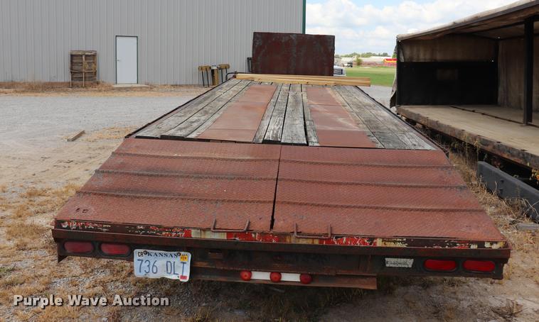 image for item DQ9356 1997 Nost equipment trailer