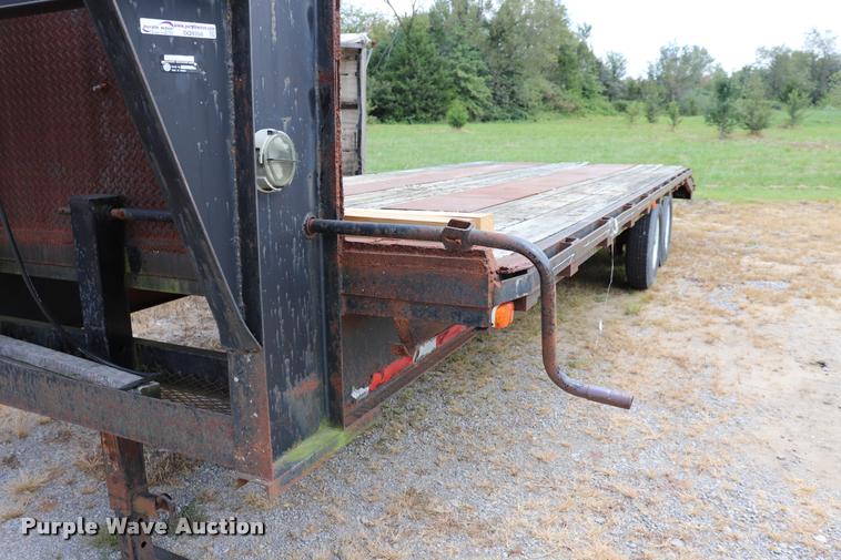 image for item DQ9356 1997 Nost equipment trailer