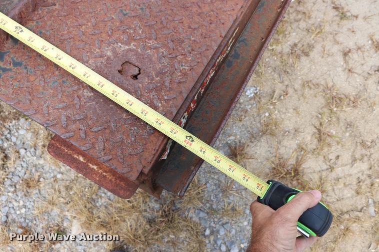 image for item DQ9356 1997 Nost equipment trailer