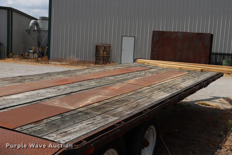 image for item DQ9356 1997 Nost equipment trailer