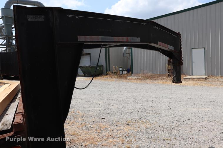 image for item DQ9356 1997 Nost equipment trailer