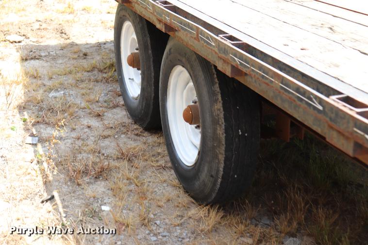 image for item DQ9356 1997 Nost equipment trailer