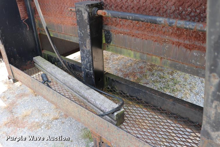 image for item DQ9356 1997 Nost equipment trailer