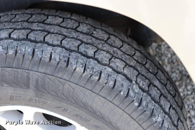 image for item DQ9393 2003 Chevrolet Suburban 1500 Z71 SUV