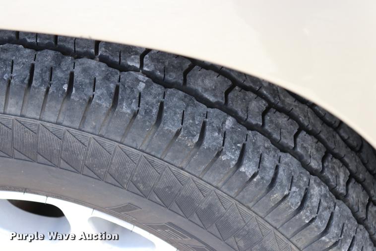 image for item DQ9393 2003 Chevrolet Suburban 1500 Z71 SUV