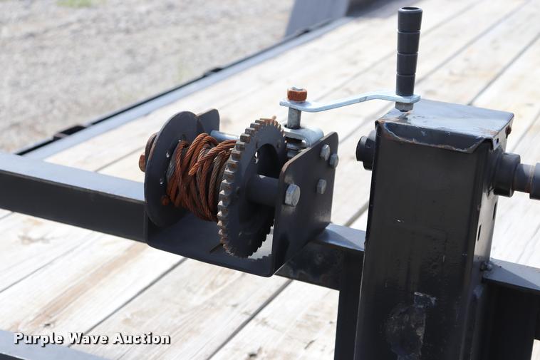 image for item DQ9395 2007 Starlite H2Dove6 equipment trailer