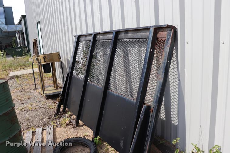 image for item DQ9397 Omaha steel flatbed