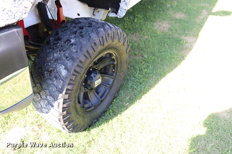 image for item DQ9422 2002 Chevrolet Silverado 2500HD LT Crew Cab pickup truck